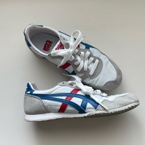 Onisuka tiger. Size US4/ EURO36 / CM 22.5 used ONLY ONCE. Run small.